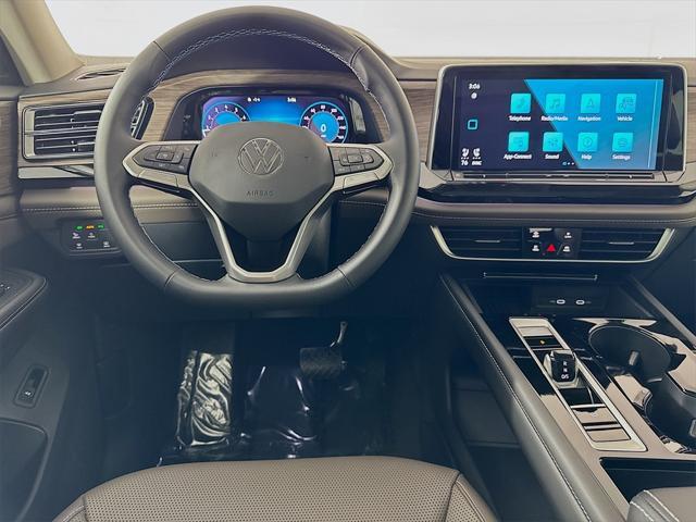 new 2025 Volkswagen Atlas car, priced at $49,336