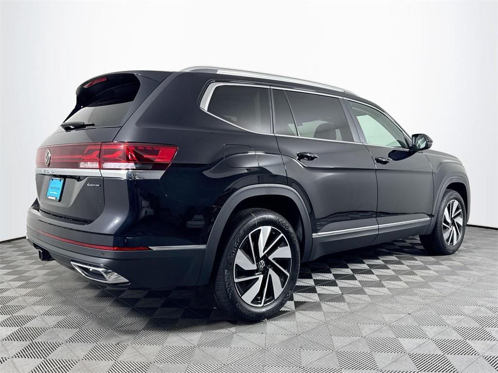 new 2025 Volkswagen Atlas car, priced at $49,072
