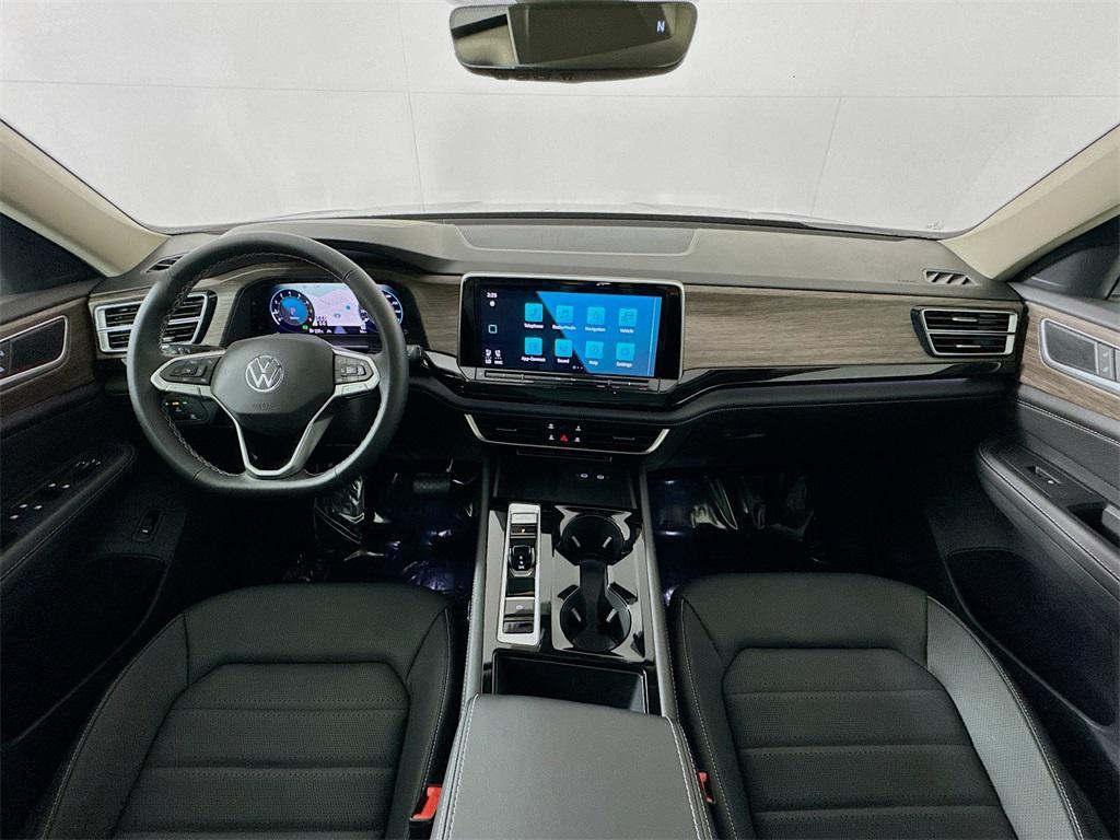 new 2025 Volkswagen Atlas car, priced at $49,072