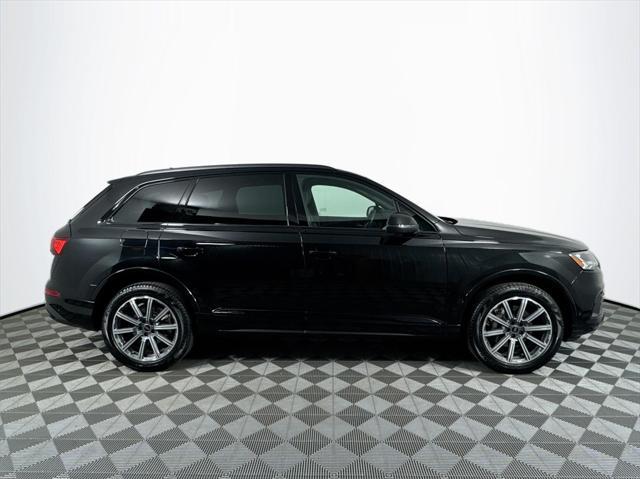 used 2024 Audi Q7 car, priced at $52,997