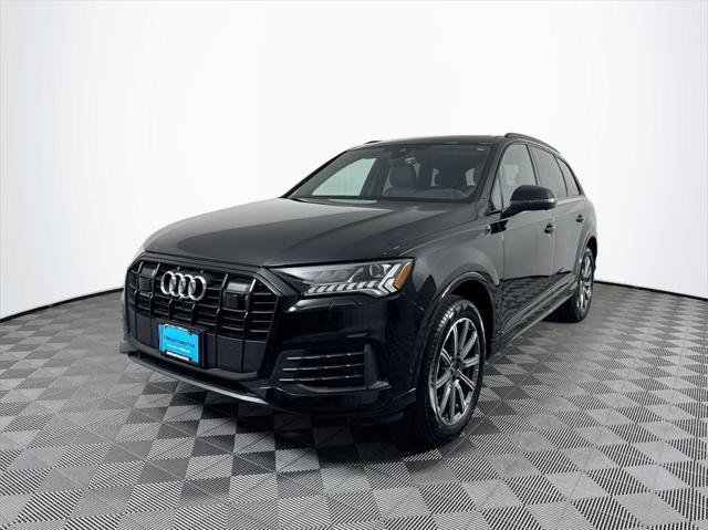 used 2024 Audi Q7 car, priced at $52,997