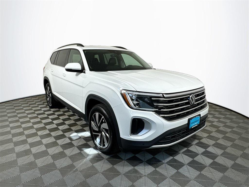 used 2025 Volkswagen Atlas car, priced at $38,242