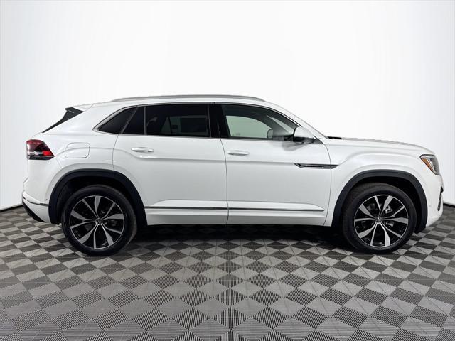 new 2025 Volkswagen Atlas Cross Sport car, priced at $53,372