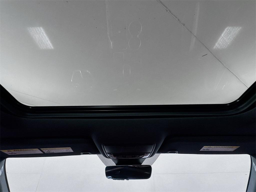 used 2023 Acura MDX car, priced at $47,777