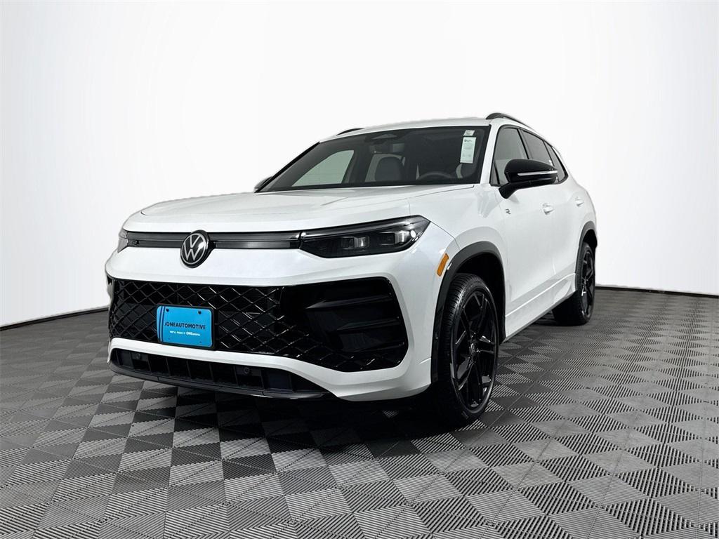 new 2025 Volkswagen Tiguan car, priced at $39,235