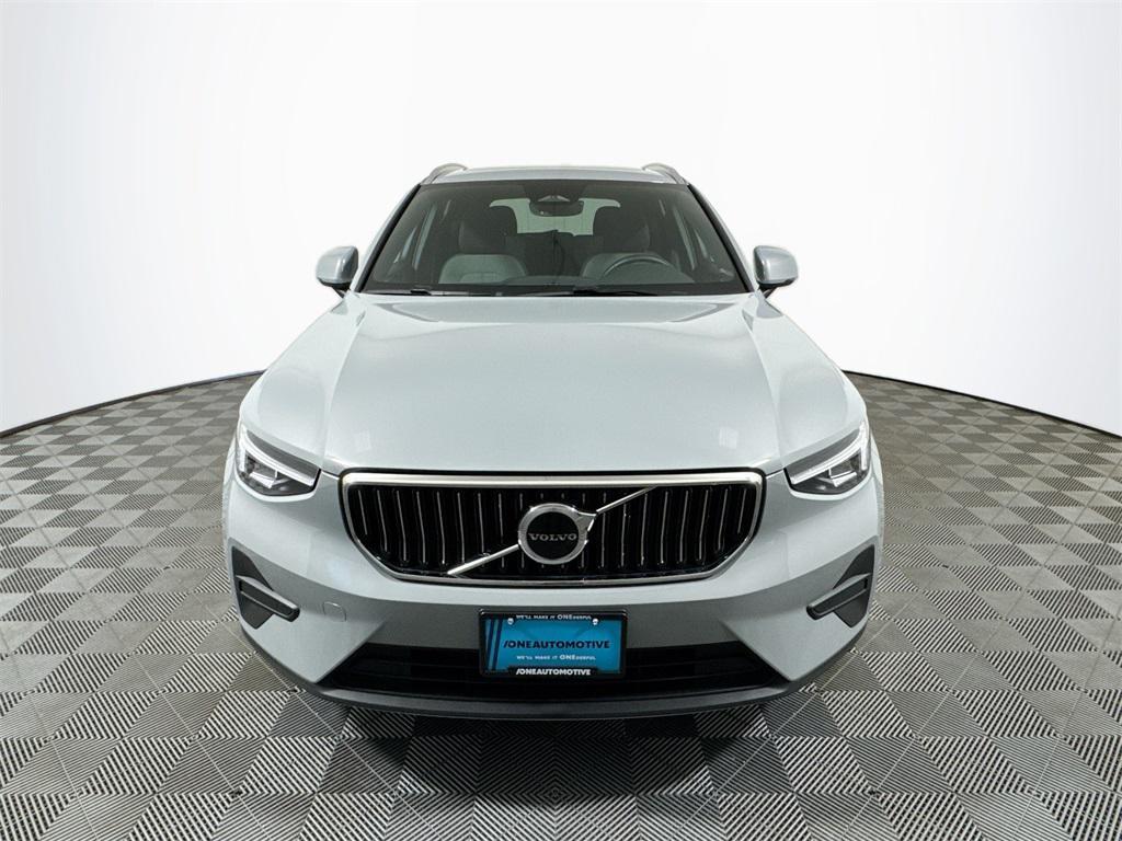 used 2025 Volvo XC40 car, priced at $30,992