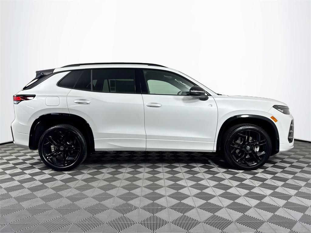 new 2025 Volkswagen Tiguan car, priced at $39,225