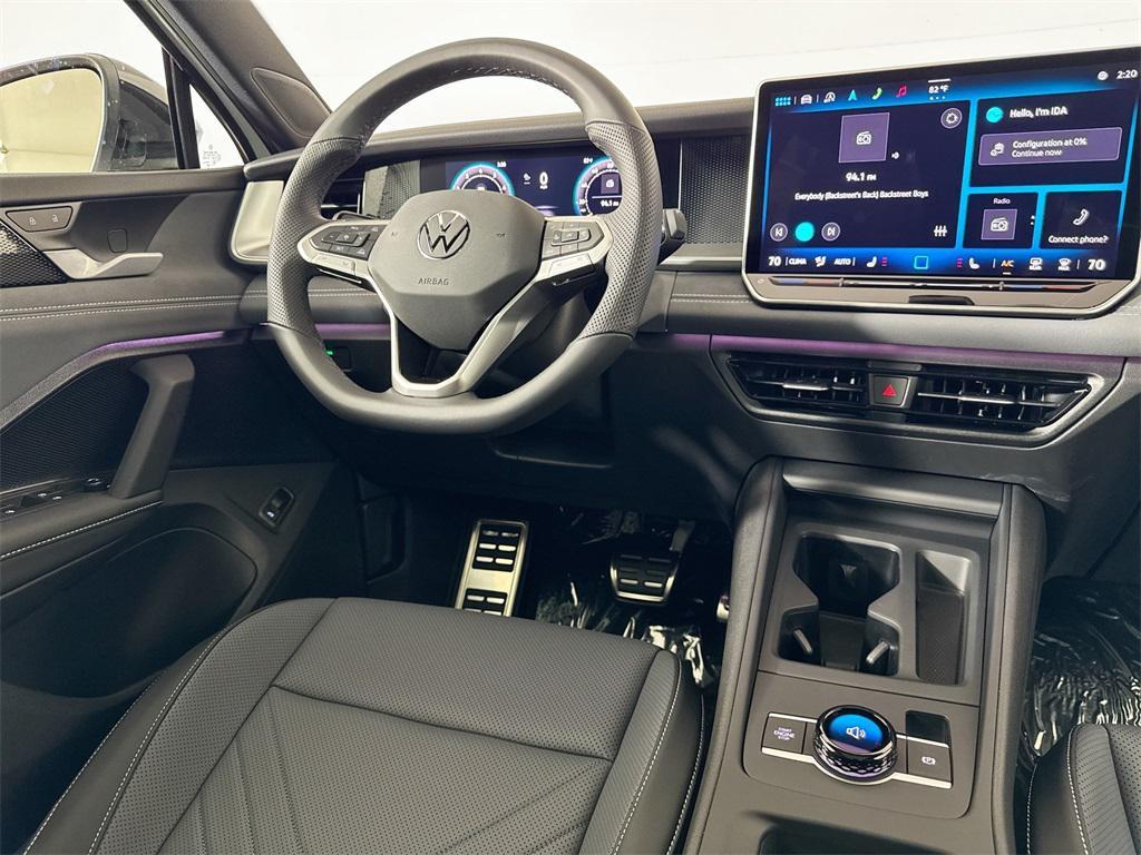 new 2025 Volkswagen Tiguan car, priced at $39,225