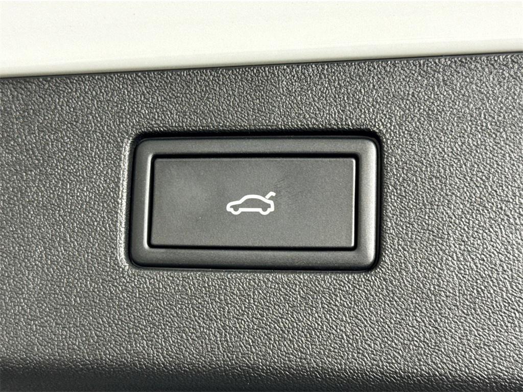 new 2025 Volkswagen Tiguan car, priced at $39,225