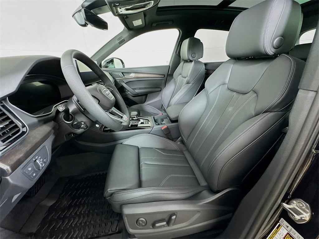 new 2025 Audi Q5 car, priced at $69,475