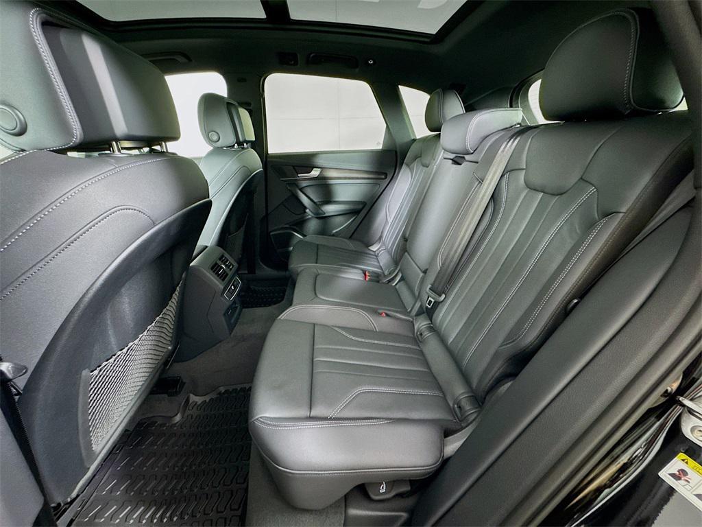 new 2025 Audi Q5 car, priced at $69,475