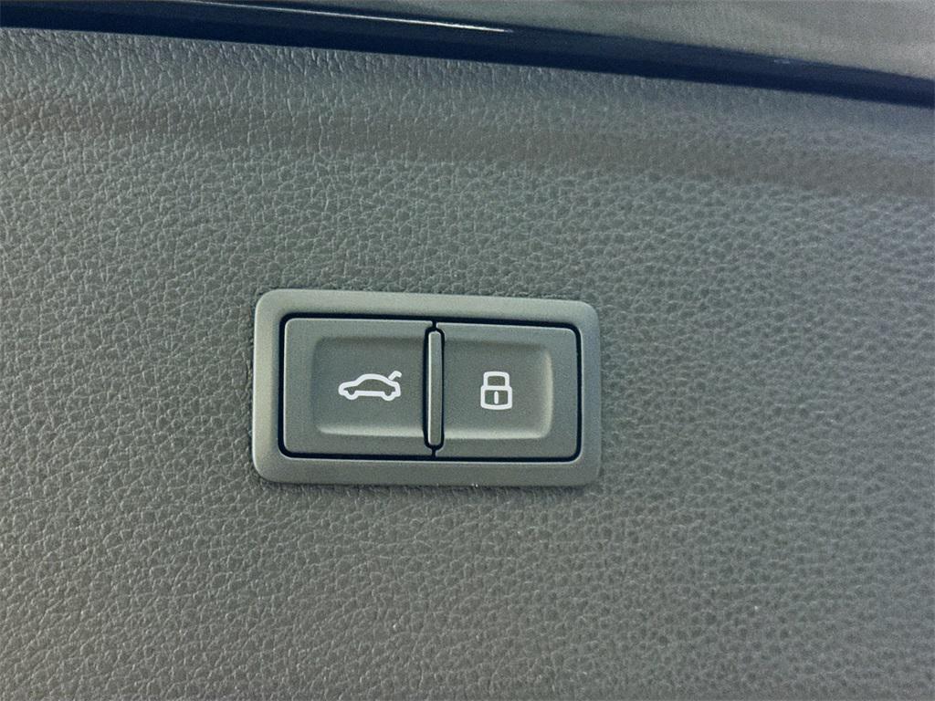 new 2025 Audi Q5 car, priced at $69,475