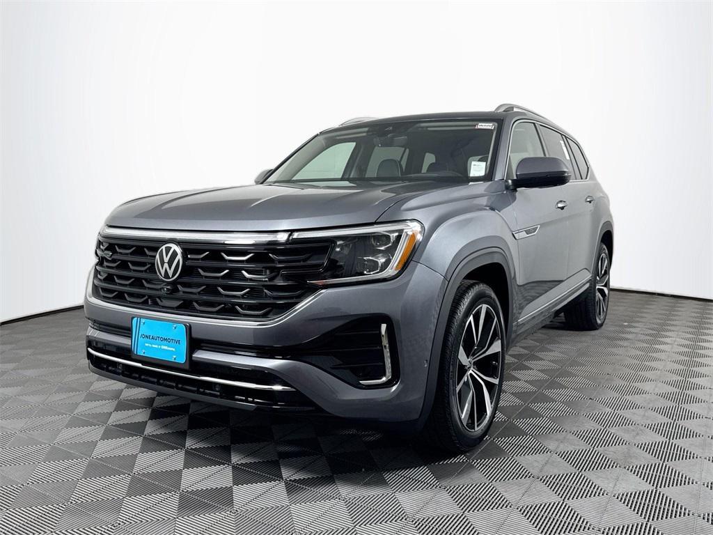 new 2025 Volkswagen Atlas car, priced at $54,738