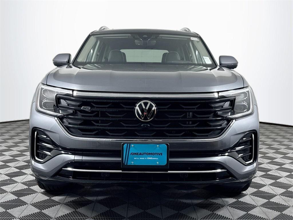 new 2025 Volkswagen Atlas car, priced at $54,738
