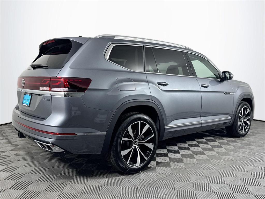 new 2025 Volkswagen Atlas car, priced at $54,738