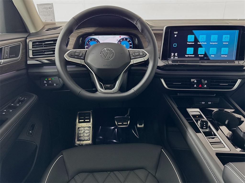 new 2025 Volkswagen Atlas car, priced at $54,738