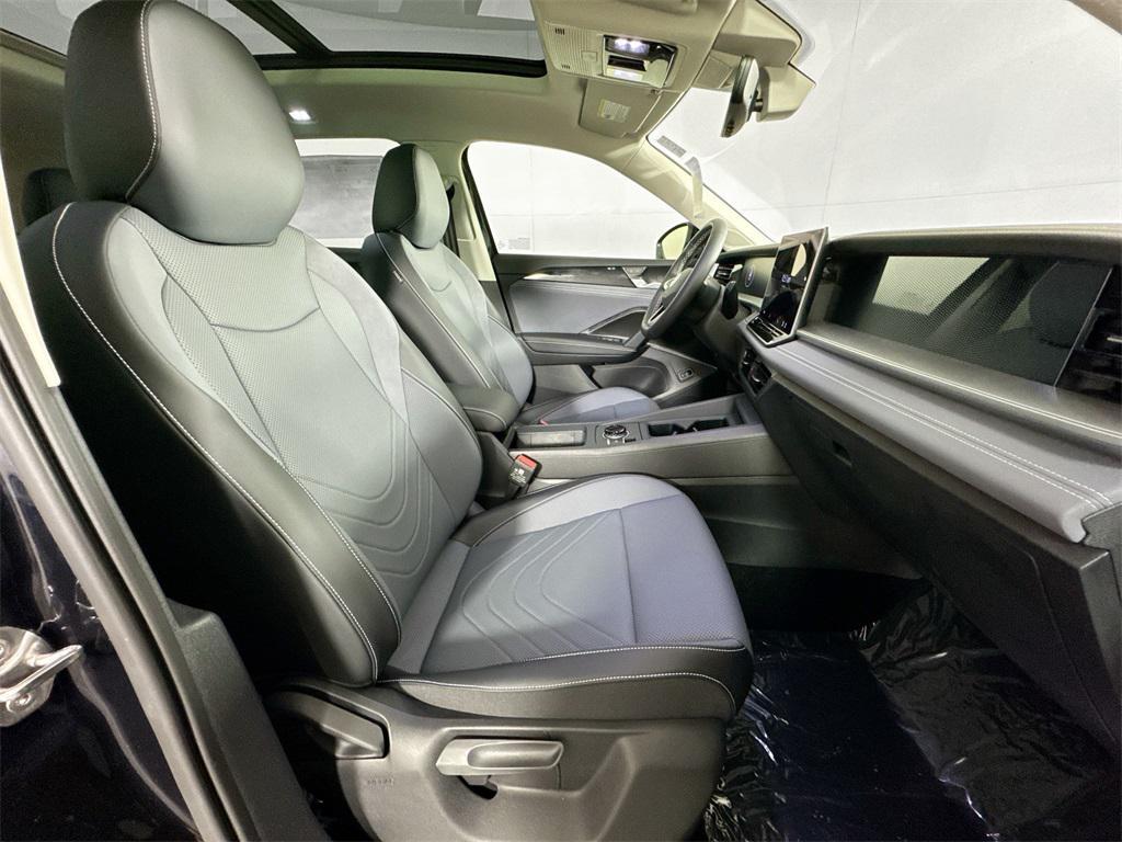 new 2025 Volkswagen Tiguan car, priced at $36,770