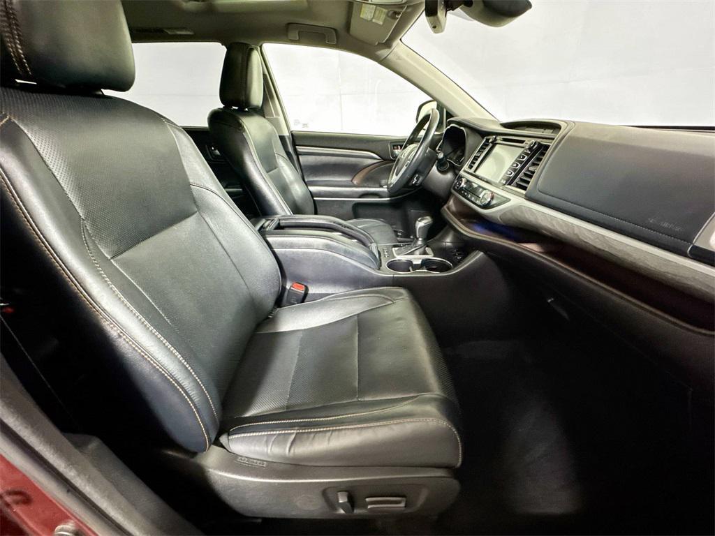 used 2018 Toyota Highlander car, priced at $18,772