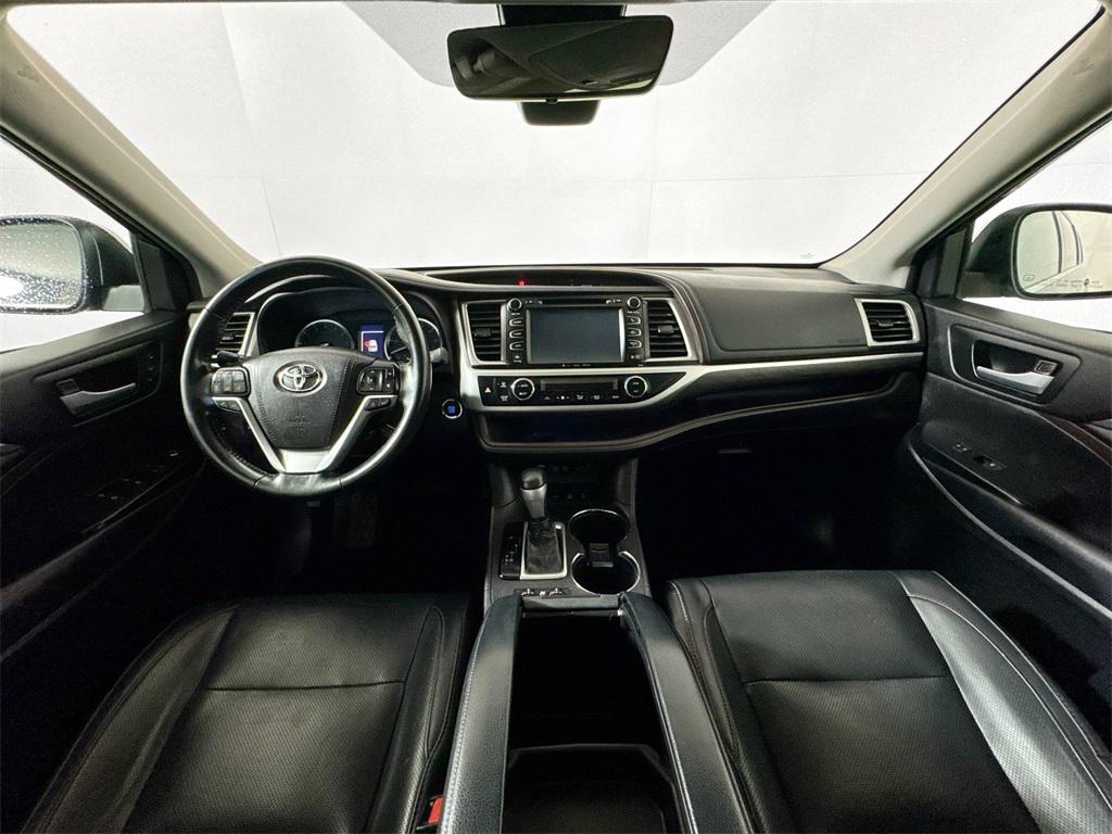 used 2018 Toyota Highlander car, priced at $18,772