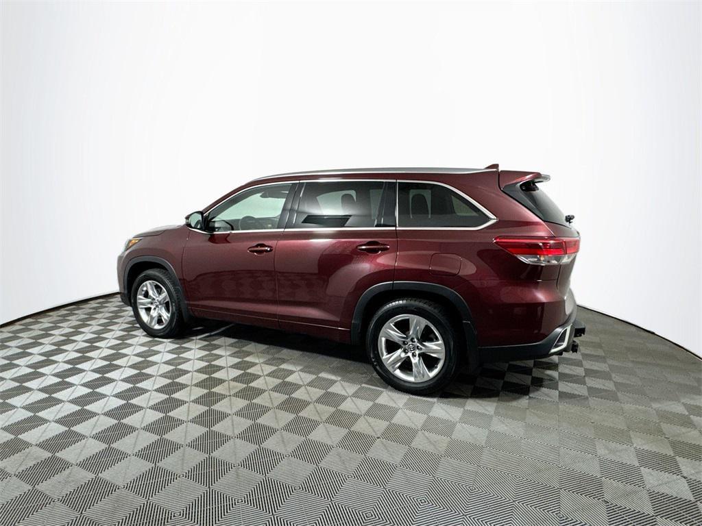 used 2018 Toyota Highlander car, priced at $18,772