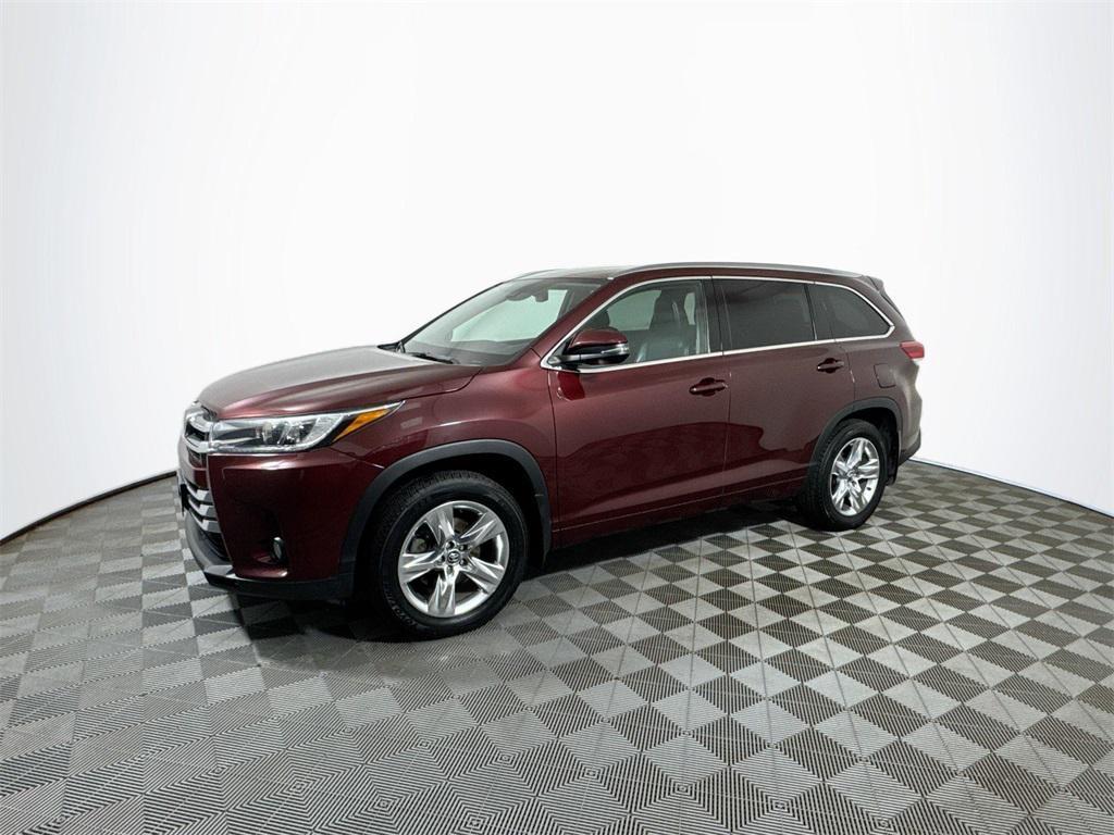 used 2018 Toyota Highlander car, priced at $18,772