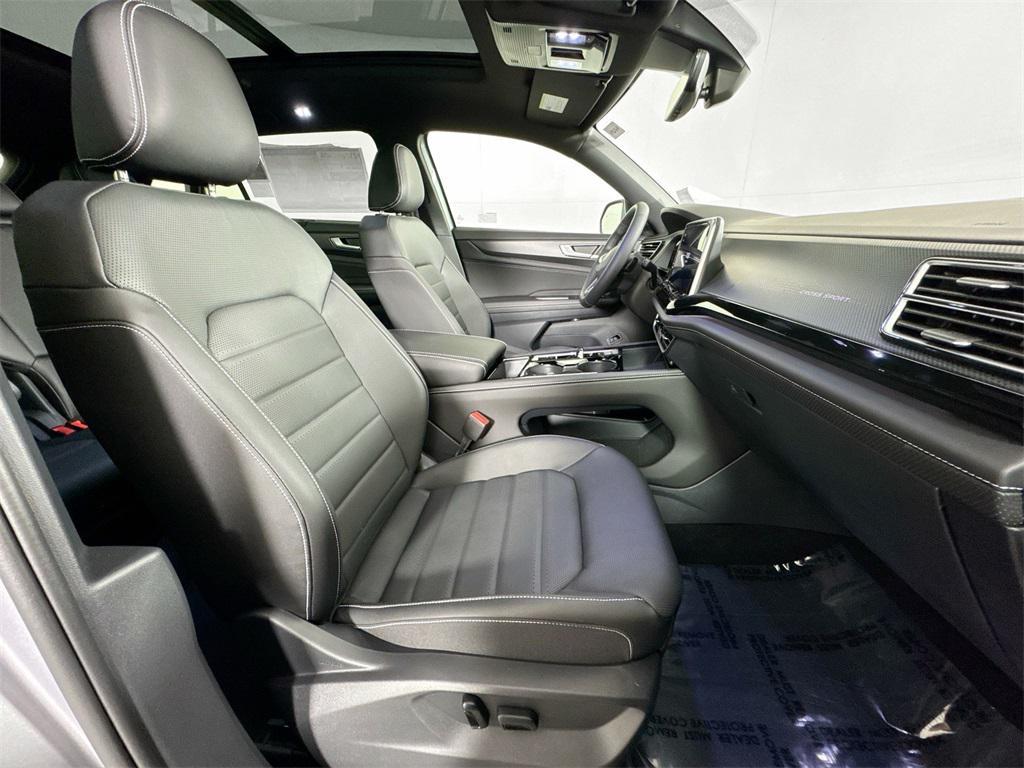 new 2025 Volkswagen Atlas Cross Sport car, priced at $50,358