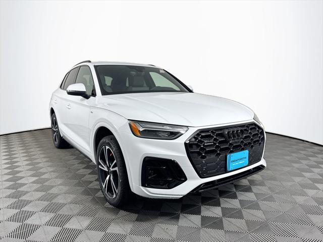 new 2025 Audi Q5 car, priced at $57,107