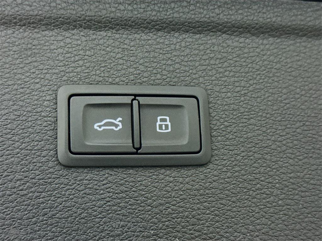 used 2021 Audi Q5 car, priced at $27,526