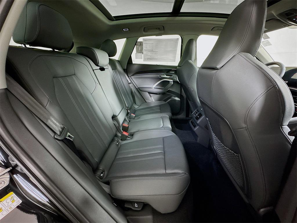 new 2025 Audi Q5 car, priced at $61,300