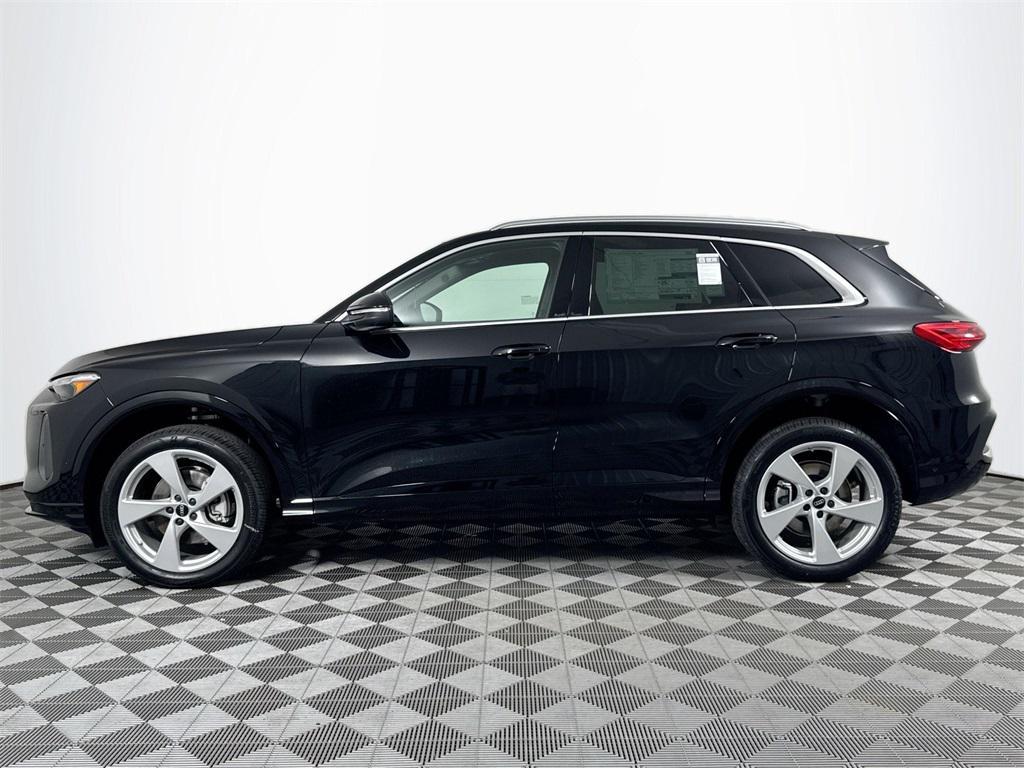 new 2025 Audi Q5 car, priced at $61,300