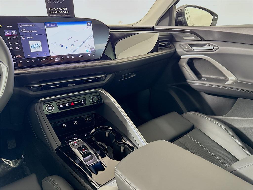 new 2025 Audi Q5 car, priced at $61,300