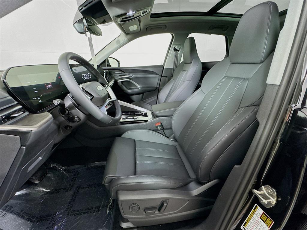 new 2025 Audi Q5 car, priced at $61,300