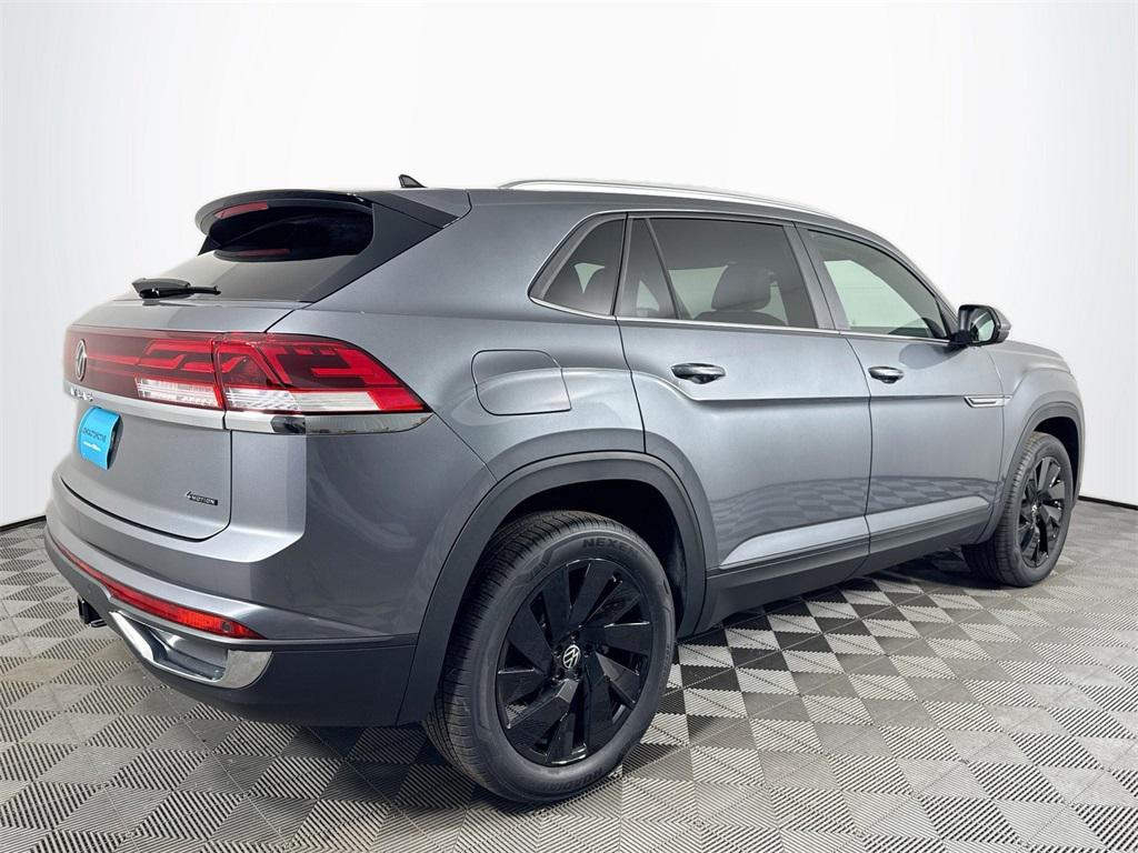 new 2025 Volkswagen Atlas Cross Sport car, priced at $45,051