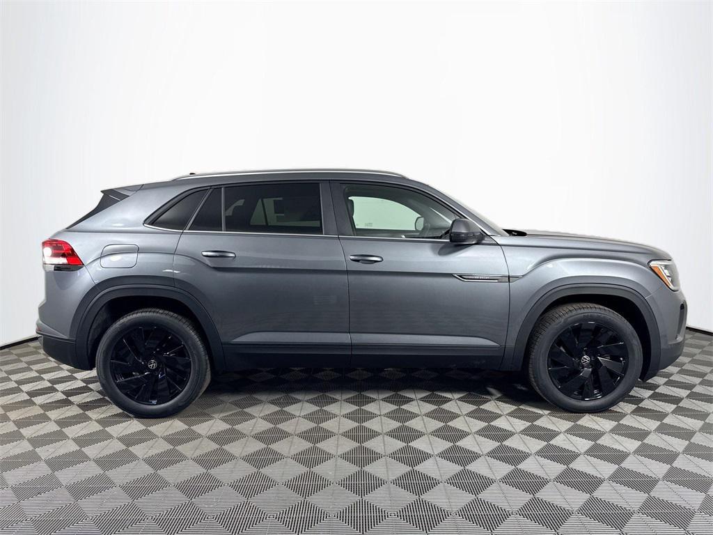 new 2025 Volkswagen Atlas Cross Sport car, priced at $45,051