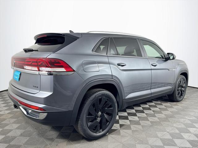 new 2025 Volkswagen Atlas Cross Sport car, priced at $45,451