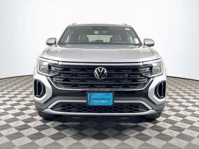 new 2025 Volkswagen Atlas Cross Sport car, priced at $44,059