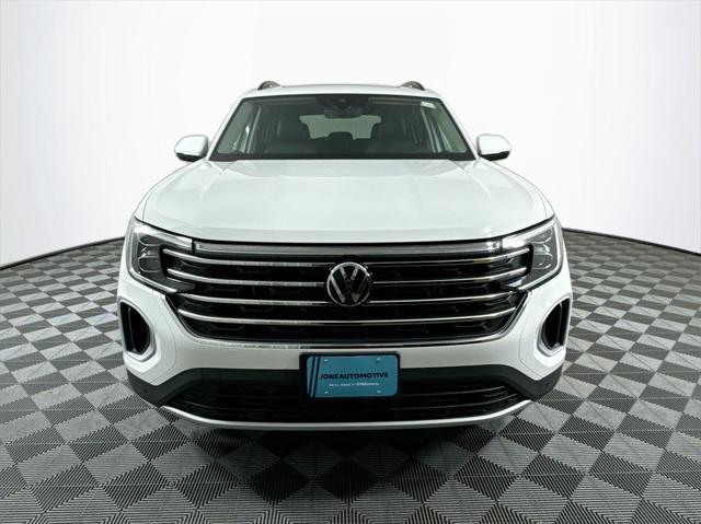 new 2024 Volkswagen Atlas car, priced at $45,625