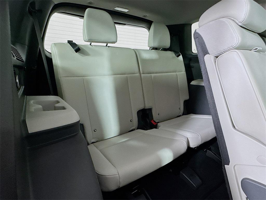 used 2024 Hyundai Santa Fe car, priced at $32,422