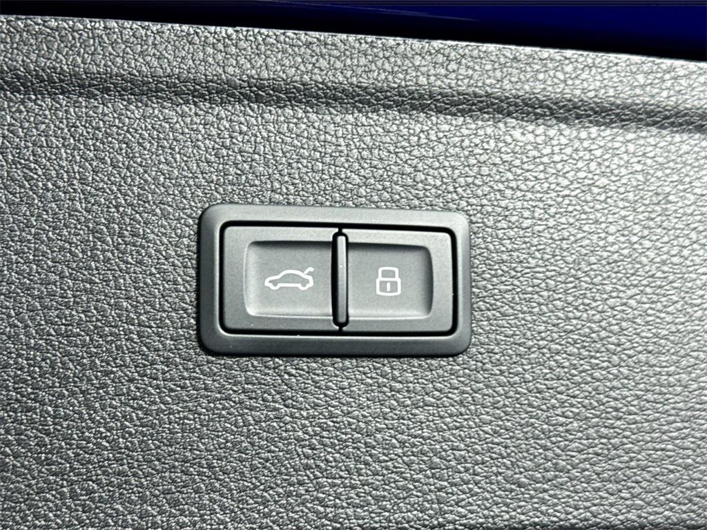 used 2024 Audi SQ5 car, priced at $57,997