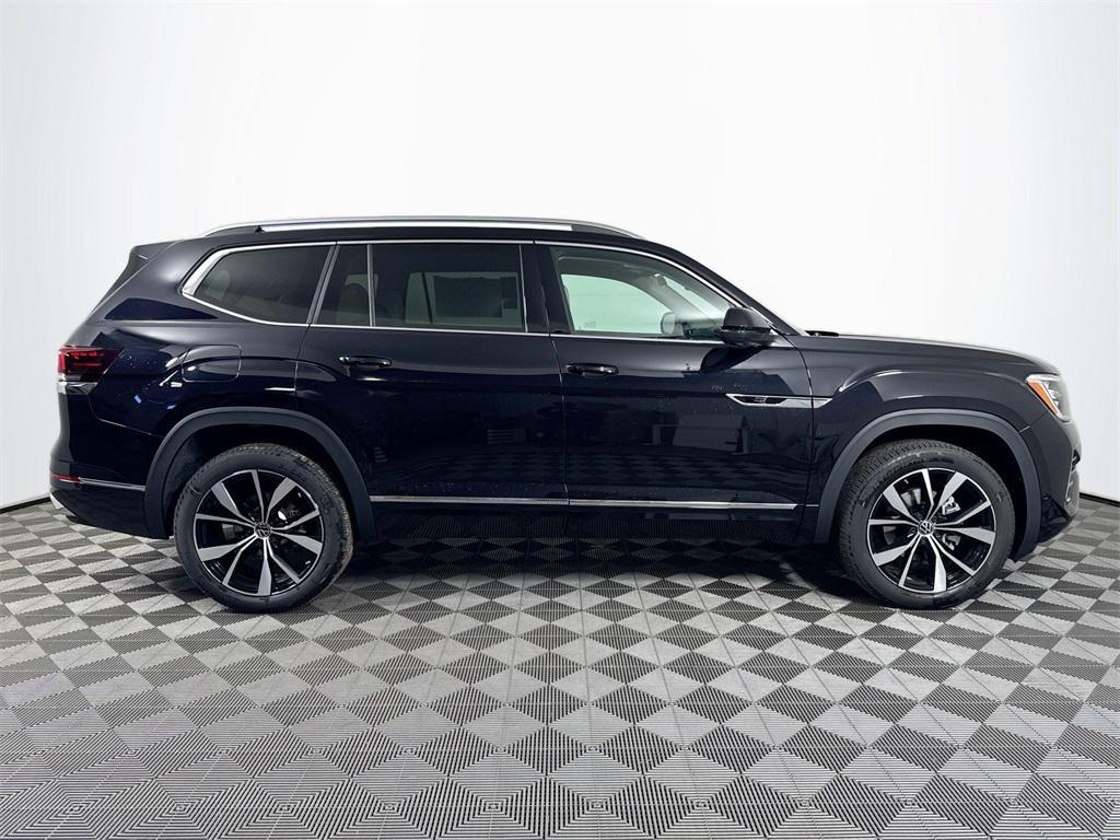 new 2025 Volkswagen Atlas car, priced at $53,411