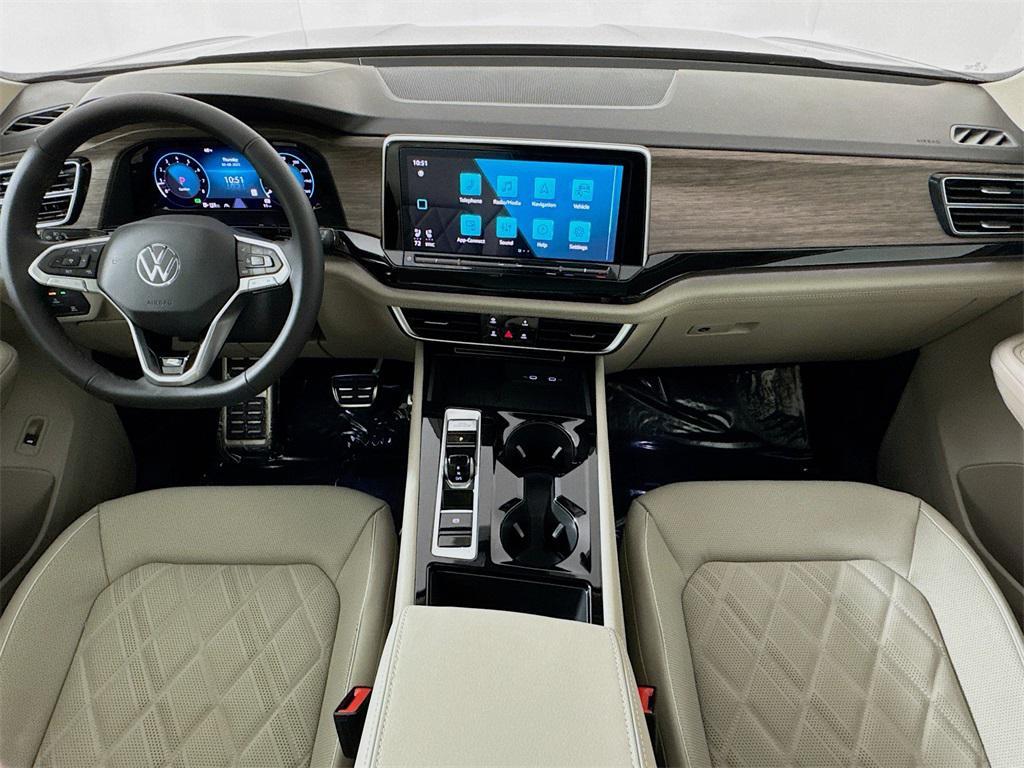 new 2025 Volkswagen Atlas car, priced at $53,411