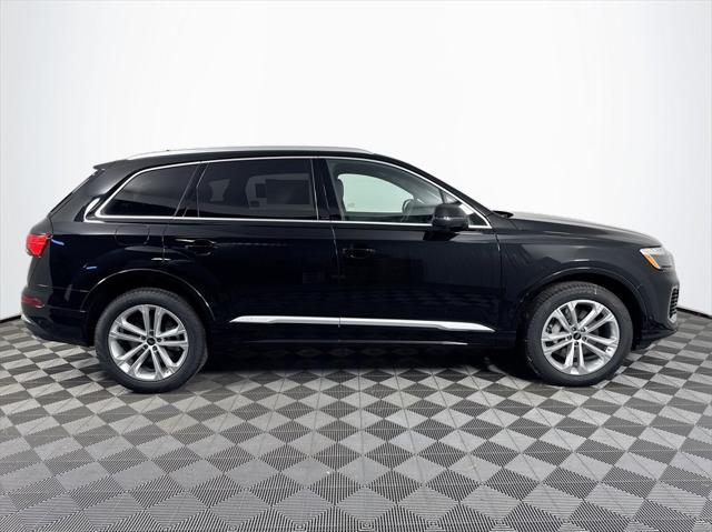 new 2025 Audi Q7 car, priced at $75,890