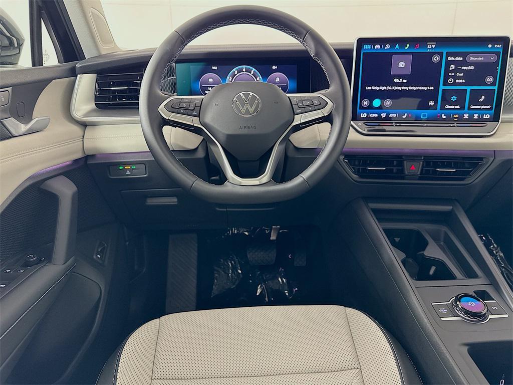 new 2025 Volkswagen Tiguan car, priced at $35,002