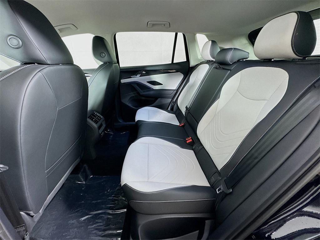 new 2025 Volkswagen Tiguan car, priced at $35,002