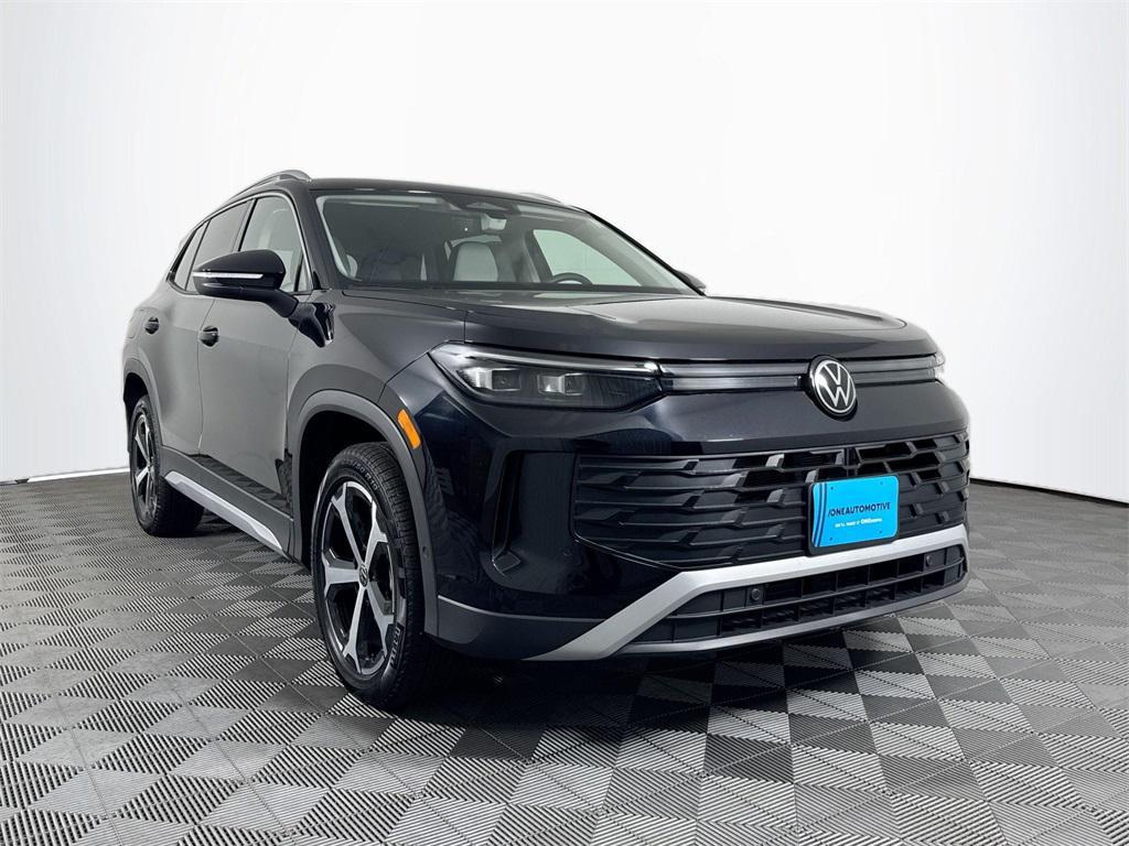 new 2025 Volkswagen Tiguan car, priced at $35,002