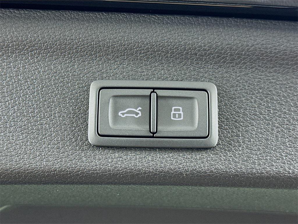 new 2025 Audi Q3 car, priced at $41,525
