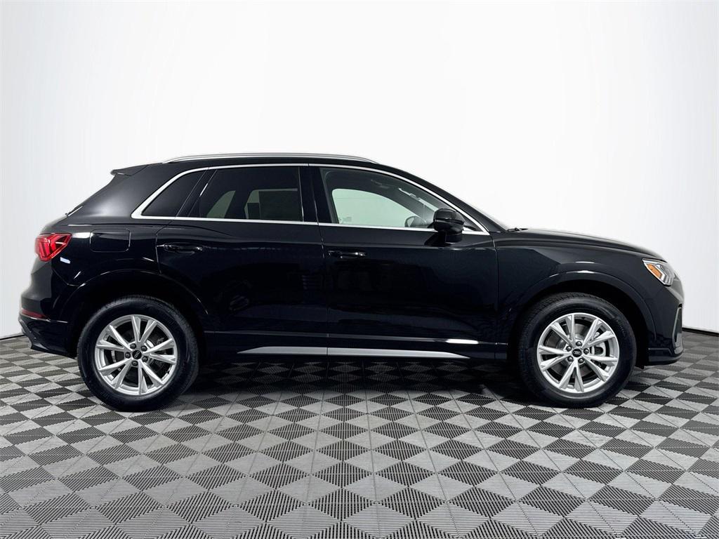 new 2025 Audi Q3 car, priced at $41,525