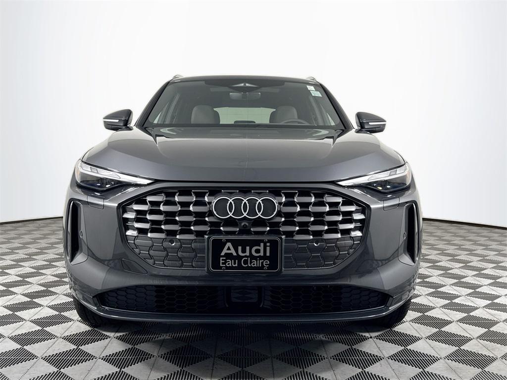 new 2025 Audi Q5 car, priced at $56,275