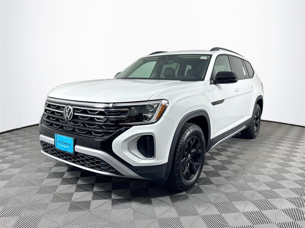 new 2025 Volkswagen Atlas car, priced at $47,177