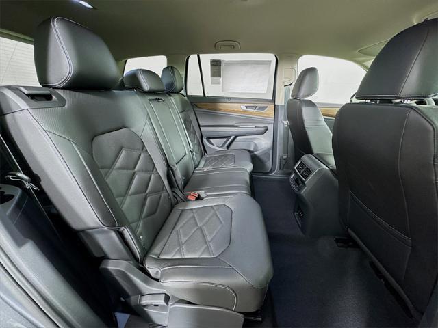new 2025 Volkswagen Atlas car, priced at $45,616